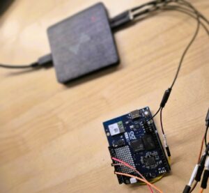 Read more about the article Arduino Uno Q: The Truth About its Boot-Up Performance