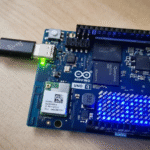 Arduino Uno Q: A New Paradigm.